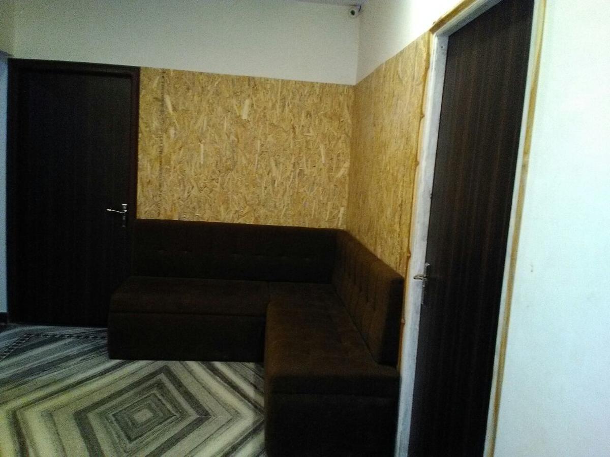Hotel Gateway Kailash Varanasi Bagian luar foto